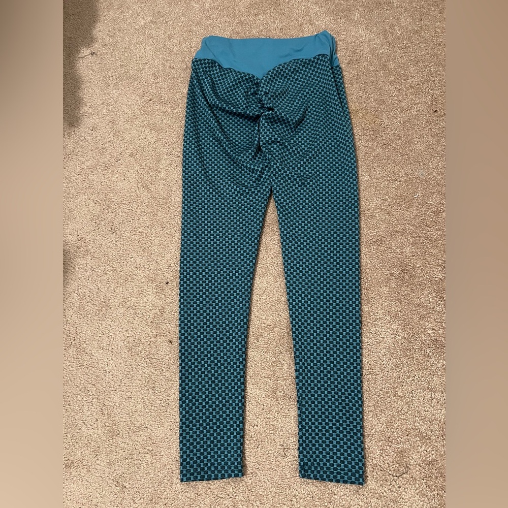 Tik Tok Butt Lift Leggings - Picture 2 of 4